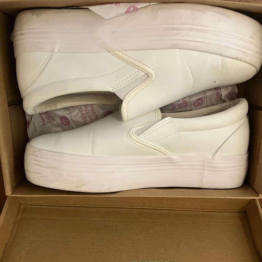 JABasic white slip on platform sneaker